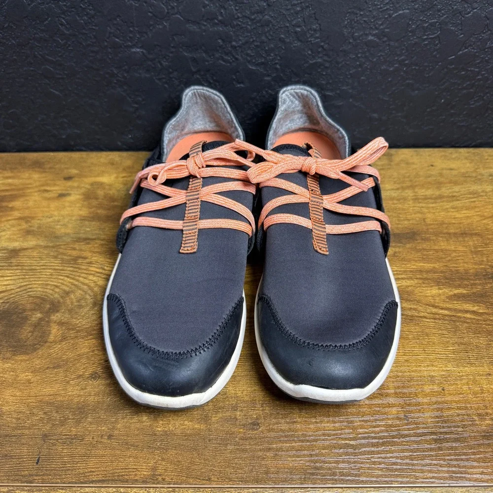 OluKai Mikili 20366-PV40‎ Black Leather Textile Sneakers Womens Size 7